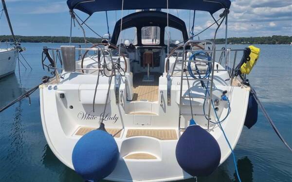 Beneteau 50 White Lady