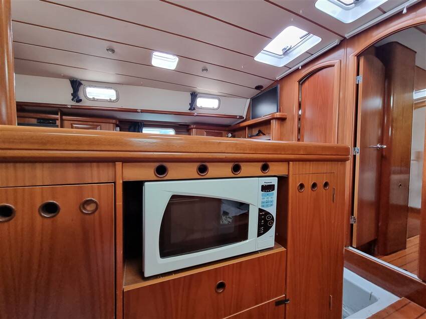 Beneteau 50 White Lady